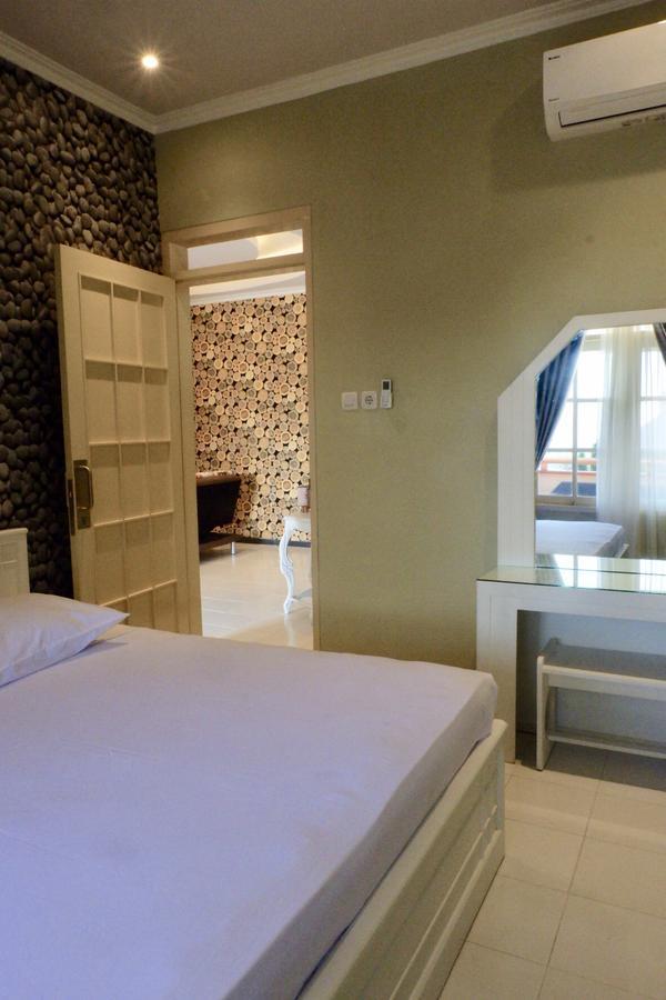 Bukit Permai Holiday Home Семаранг Экстерьер фото